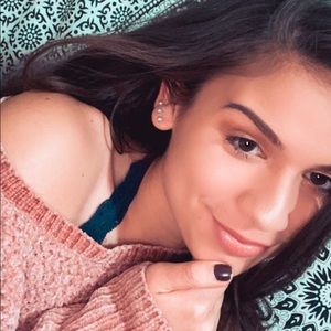 Meet your Posher, Dianelys